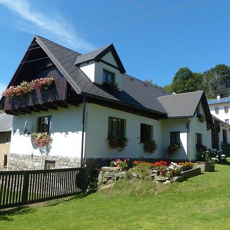 Bizoní dvůr Retenice Exterior foto