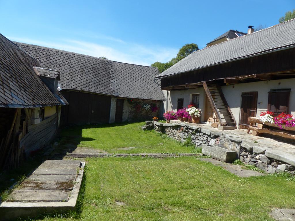 Bizoní dvůr Retenice Exterior foto