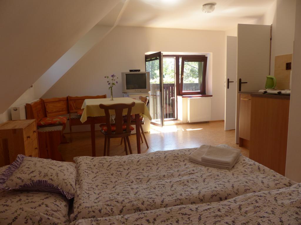 Bizoní dvůr Retenice Exterior foto